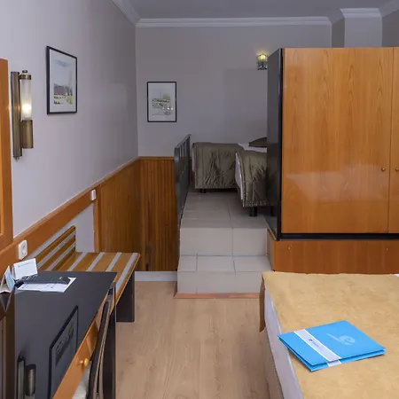 Hotel Eden Gardens