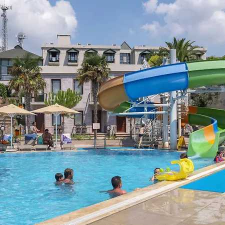 Eden Gardens Hotell 4*