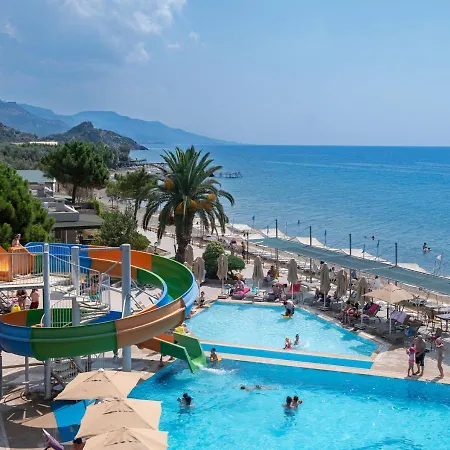 Hotel Eden Gardens 4*