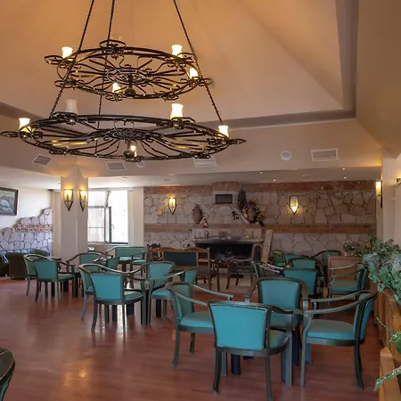 Eden Gardens Hotel 4*